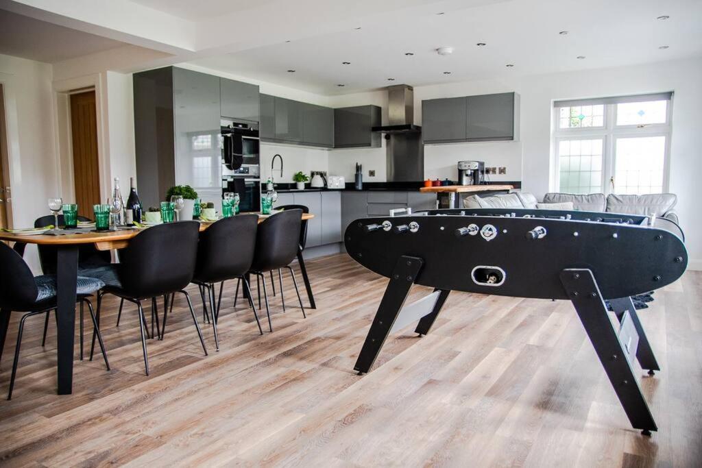 Luxury Central Bmth House With Hot Tub. Stunning! Борнмут Екстер'єр фото